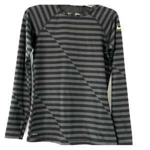 Nike fitted long sleeve